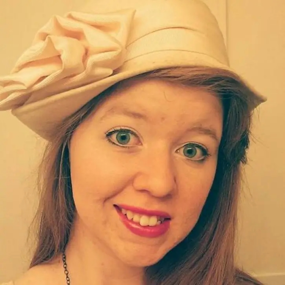 Meet your Posher, Nicole